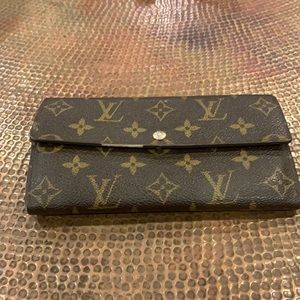 Louis Vuitton billfold